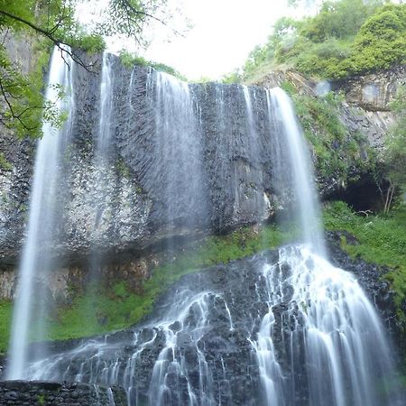 Le Gite Du Velay Bains Kültér fotó