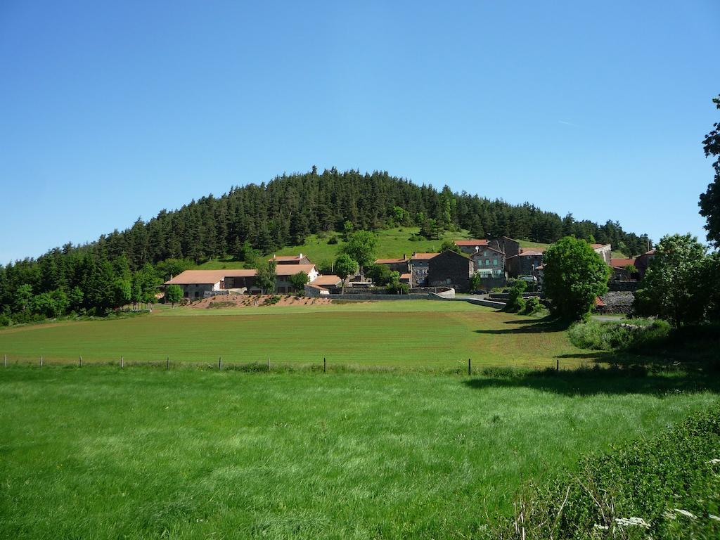 Le Gite Du Velay Bains Kültér fotó