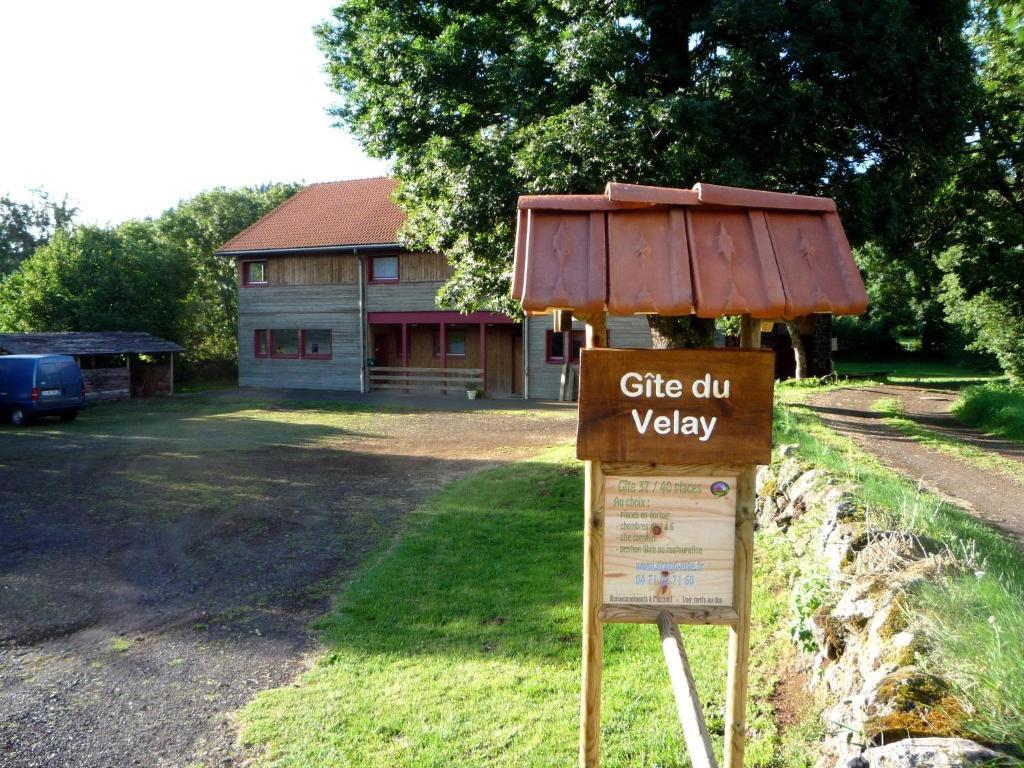 Le Gite Du Velay Bains Kültér fotó