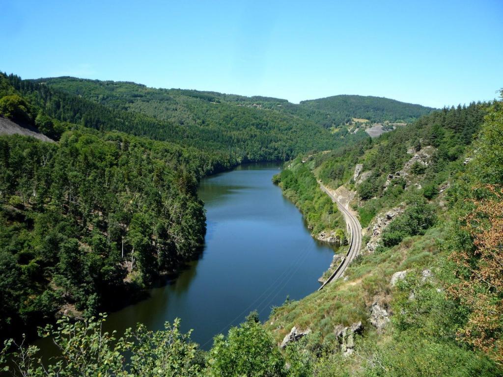 Le Gite Du Velay Bains Kültér fotó